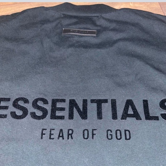 Essentials T Shirt - Picture 2 of 3